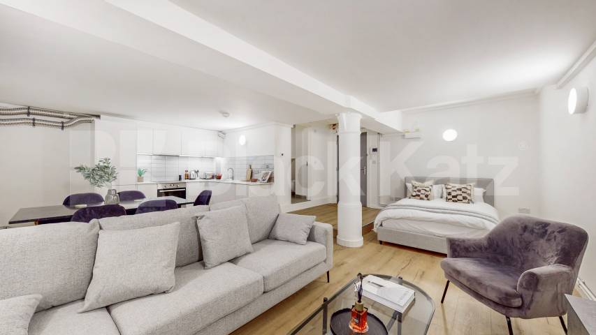 Modern studio apartment within a warehouse conversion in the trendy Dalston Springfield House lofts - Tyssen Street, Dalston